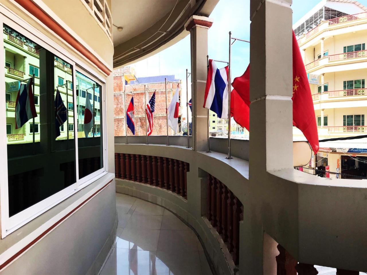 First Hotel Battambang Exterior foto